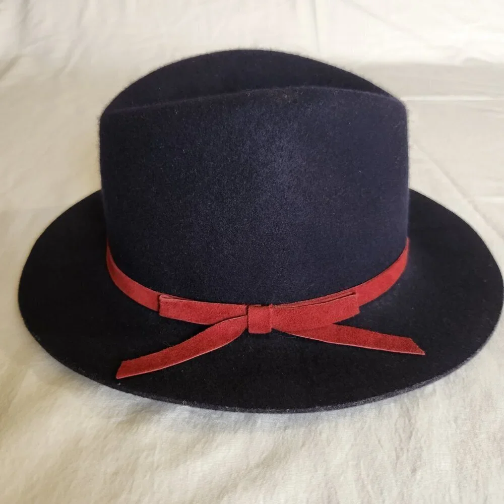 Gap NWOT Women Size S/M-P/M Navy Blue Pinched Crown 100% Soft Wool Fedora Hat
